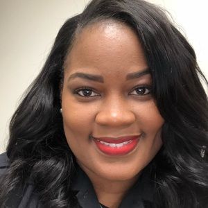 Meet your Posher, Nadia